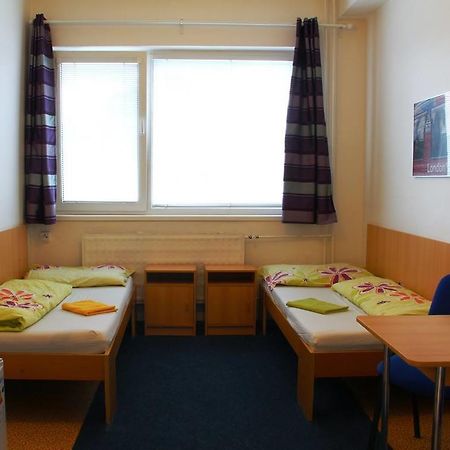 Hostel Narva Bratislava Exterior photo